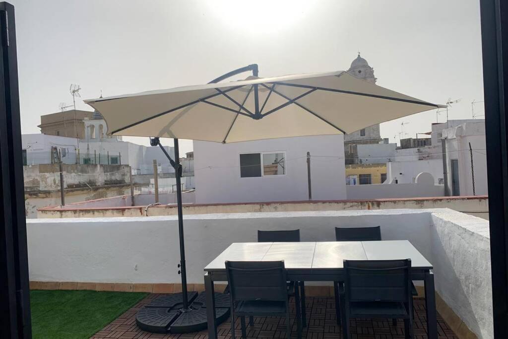 Hidden Gem Penthouse Populo Y Catedral Apartment Cadiz Bagian luar foto